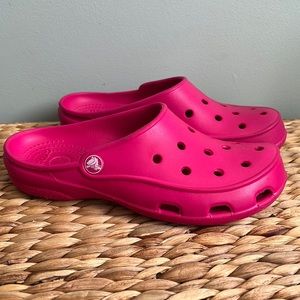 CROCS Slip On Shoe Size 6